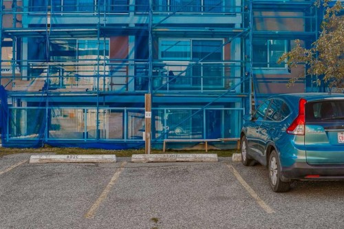 105-4455C Greenview Drive Ne, Calgary, AB - Outdoor