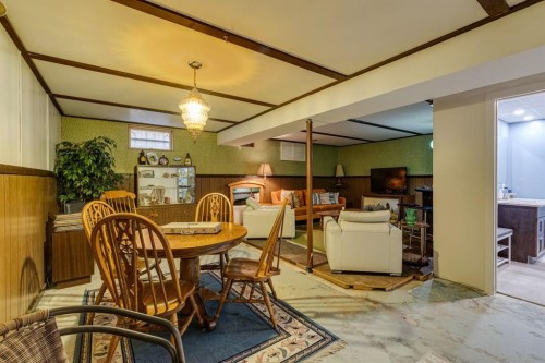 2015 Milne Drive Ne, Calgary, AB - Indoor