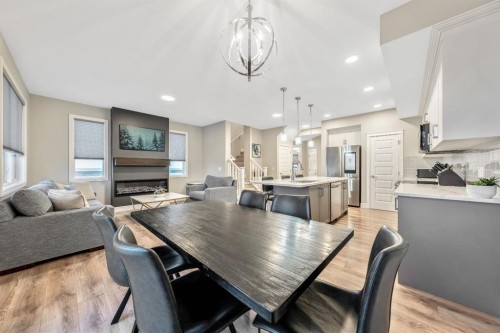 135 Belgian Crescent, Cochrane, AB - Indoor Photo Showing Dining Room