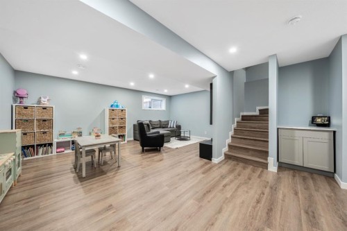 135 Belgian Crescent, Cochrane, AB - Indoor