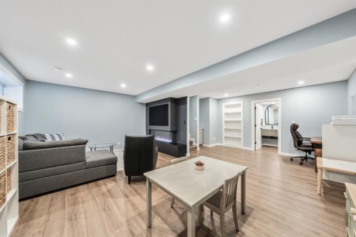 135 Belgian Crescent, Cochrane, AB - Indoor