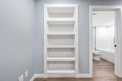 135 Belgian Crescent, Cochrane, AB - Indoor Photo Showing Other Room