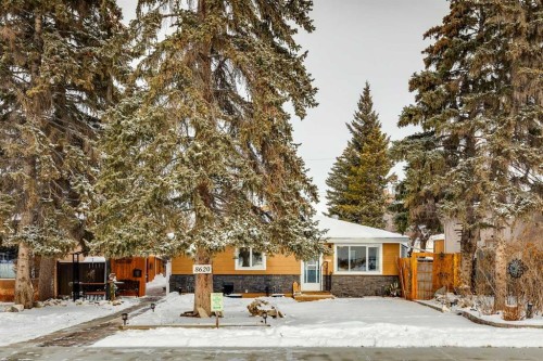 8620 46 Avenue Nw, Calgary, AB - Outdoor