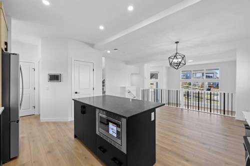 128 Mitchell Walk Nw, Calgary, AB - Indoor Photo Showing Kitchen