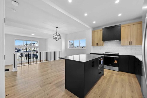 128 Mitchell Walk Nw, Calgary, AB - Indoor Photo Showing Kitchen With Upgraded Kitchen