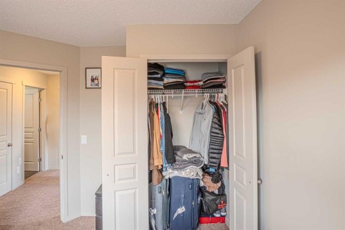 4 Copperpond Parade Se, Calgary, AB - Indoor