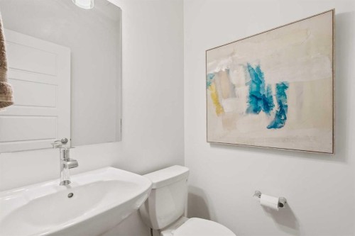 405-301 Redstone Boulevard Ne, Calgary, AB - Indoor Photo Showing Bathroom