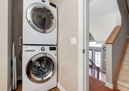 12 Royal Oak Lane Nw, Calgary, AB - Indoor Photo Showing Laundry Room