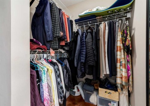 12 Royal Oak Lane Nw, Calgary, AB - Indoor With Storage