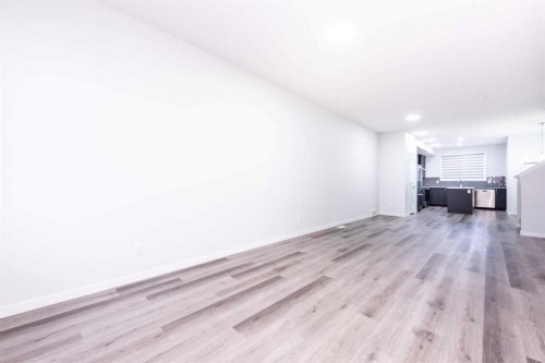 57 Corner Glen Row Ne, Calgary, AB - Indoor Photo Showing Other Room