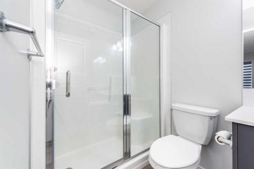 57 Corner Glen Row Ne, Calgary, AB - Indoor Photo Showing Bathroom