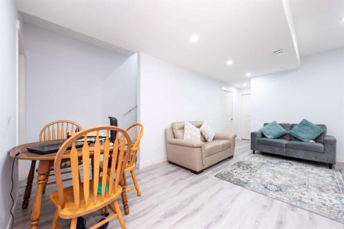 57 Corner Glen Row Ne, Calgary, AB - Indoor