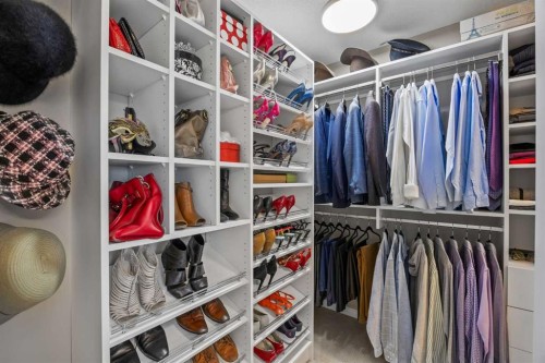 184 Cougar Ridge Manor Sw, Calgary, AB - Indoor With Storage