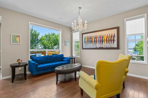 184 Cougar Ridge Manor Sw, Calgary, AB - Indoor Photo Showing Other Room