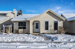 15 Woodford Crescent SW Calgary, AB T2W 4C5