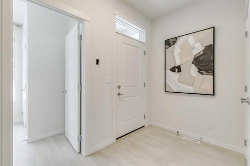 80 Lucas Common Nw, Calgary, AB - Indoor Photo Showing Other Room