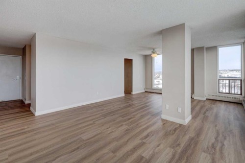 1501-145 Point Drive Nw, Calgary, AB - Indoor Photo Showing Other Room