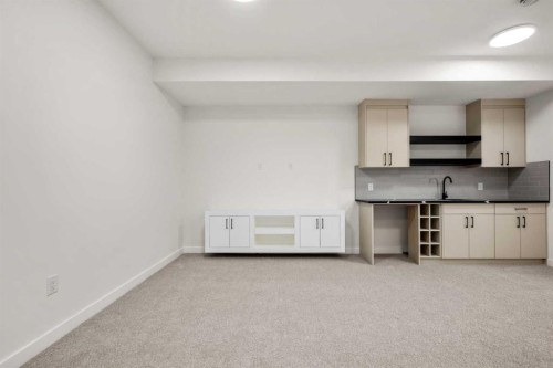 2354 7 Street Nw, Calgary, AB - Indoor