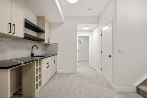 2354 7 Street Nw, Calgary, AB - Indoor Photo Showing Other Room