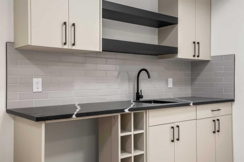 2354 7 Street Nw, Calgary, AB - Indoor Photo Showing Kitchen With Upgraded Kitchen