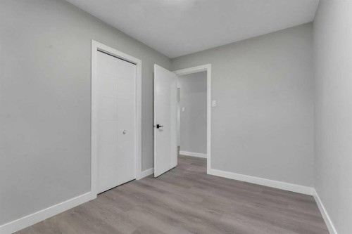 4515 Fordham Crescent Se, Calgary, AB - Indoor Photo Showing Other Room