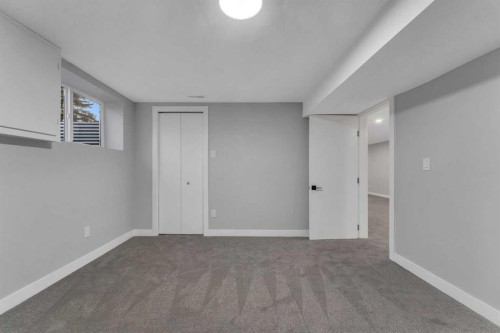 4515 Fordham Crescent Se, Calgary, AB - Indoor Photo Showing Other Room