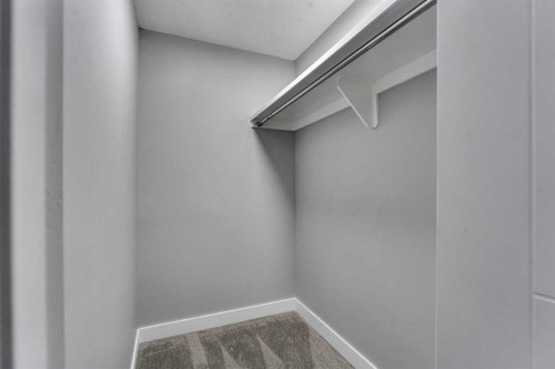 4515 Fordham Crescent Se, Calgary, AB - Indoor