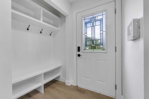 4311 7A Avenue Se, Calgary, AB - Indoor Photo Showing Other Room