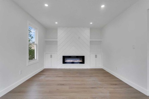 4311 7A Avenue Se, Calgary, AB - Indoor With Fireplace