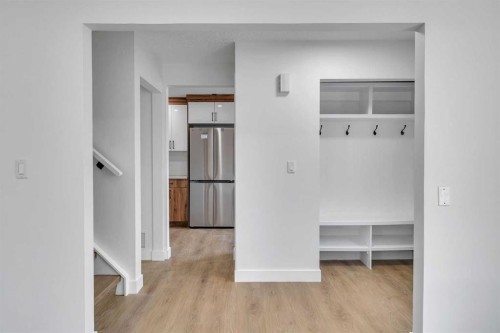 4311 7A Avenue Se, Calgary, AB - Indoor