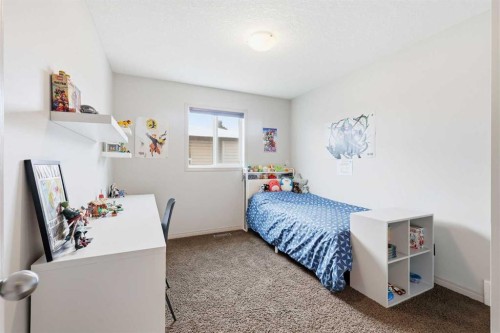9 Sage Hill Landing Nw, Calgary, AB - Indoor Photo Showing Bedroom