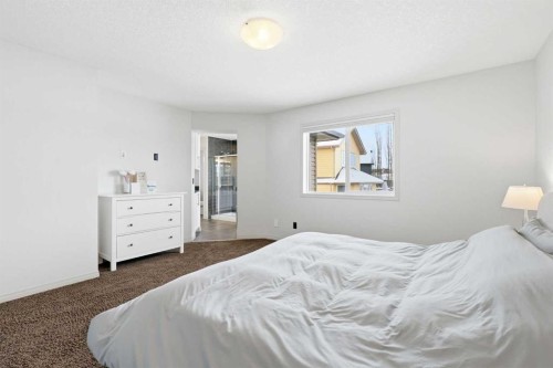9 Sage Hill Landing Nw, Calgary, AB - Indoor Photo Showing Bedroom