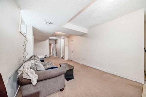 226 Saddlebrook Circle Ne, Calgary, AB - Indoor Photo Showing Other Room
