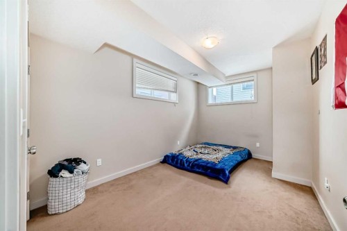226 Saddlebrook Circle Ne, Calgary, AB - Indoor Photo Showing Bedroom