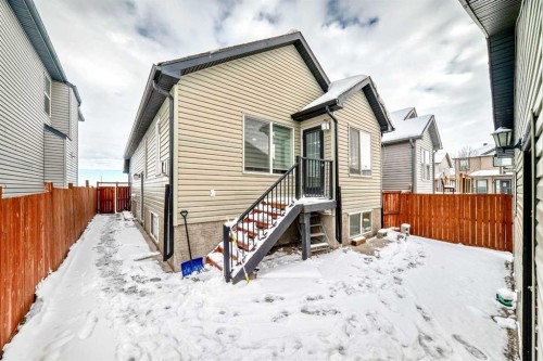226 Saddlebrook Circle Ne, Calgary, AB - Outdoor With Exterior