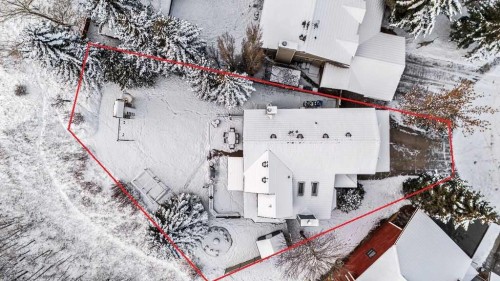 15 Strathlorne Bay Sw, Calgary, AB - Outdoor