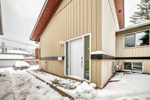 7-2019 2 Avenue Nw, Calgary, AB - Outdoor With Exterior