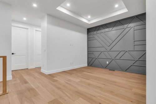 642 25 Avenue Nw, Calgary, AB - Indoor Photo Showing Other Room