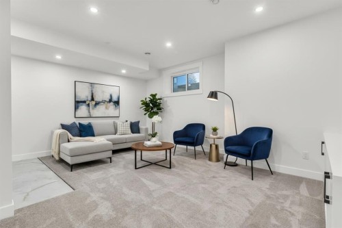 642 25 Avenue Nw, Calgary, AB - Indoor