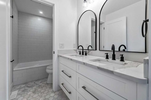 13016 Lake Twintree Road Se, Calgary, AB - Indoor Photo Showing Bathroom