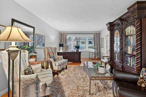 2808 35 Street Sw, Calgary, AB - Indoor