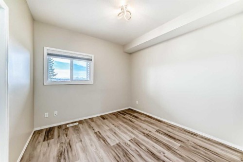 415 Sunrise Terrace Ne, High River, AB - Indoor Photo Showing Other Room