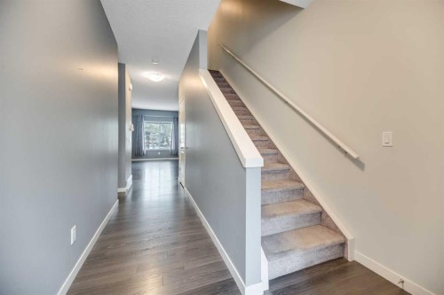 384 Copperpond Landing Se, Calgary, AB - Indoor Photo Showing Other Room