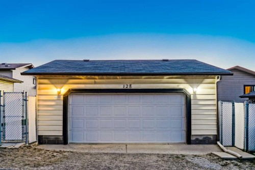128 Bermuda Drive Nw, Calgary, AB - Outdoor With Exterior