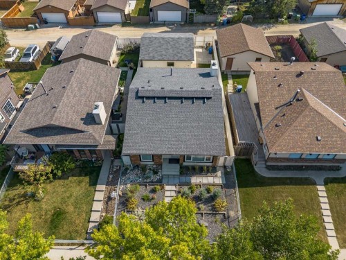 128 Bermuda Drive Nw, Calgary, AB - Outdoor