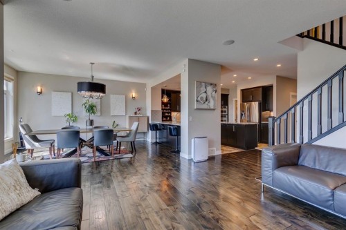 119 Marquis Crescent Se, Calgary, AB - Indoor Photo Showing Living Room