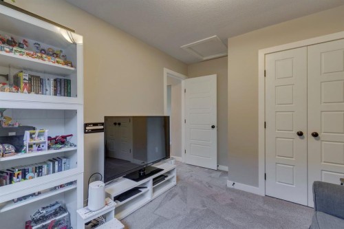 119 Marquis Crescent Se, Calgary, AB - Indoor Photo Showing Other Room