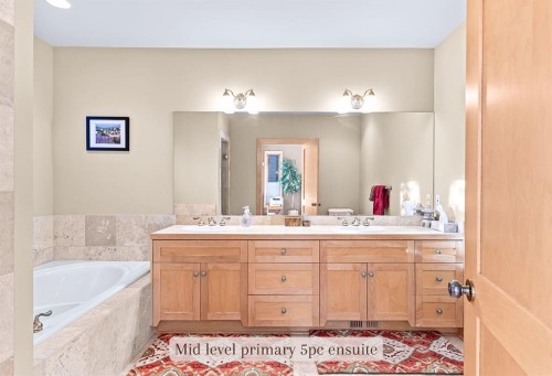 1-125 Stonecreek Road, Canmore, AB - Indoor Photo Showing Bathroom