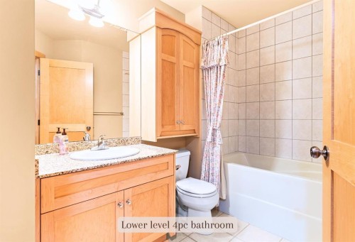 1-125 Stonecreek Road, Canmore, AB - Indoor Photo Showing Bathroom