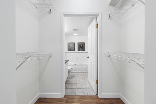 1103-801 2 Avenue Sw, Calgary, AB - Indoor With Storage